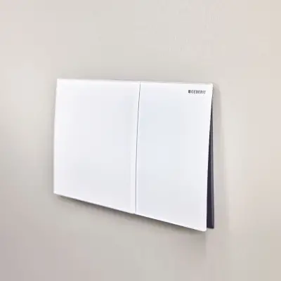 Geberit Sigma 70 Bedieningsplaat - 2-Toets Spoeling - Rechthoekige Knoppen - Wit Glas - 3